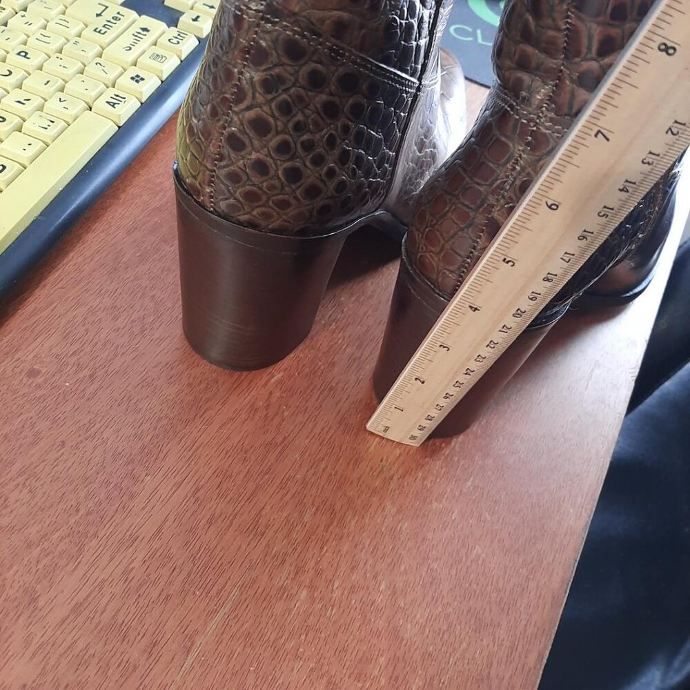 NEW ! Vince Camuto Pearlanie Over Knee Boot Glaze Croco Rich Cocoa Size 9/9.5/11 - Picture 5 of 8